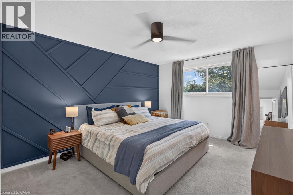 171 Golfwood Drive, Hamilton, ON - Indoor Photo Showing Bedroom