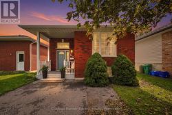 854 ABBEY LANE Peterborough (Ashburnham Ward 4), ON K9H 7N6