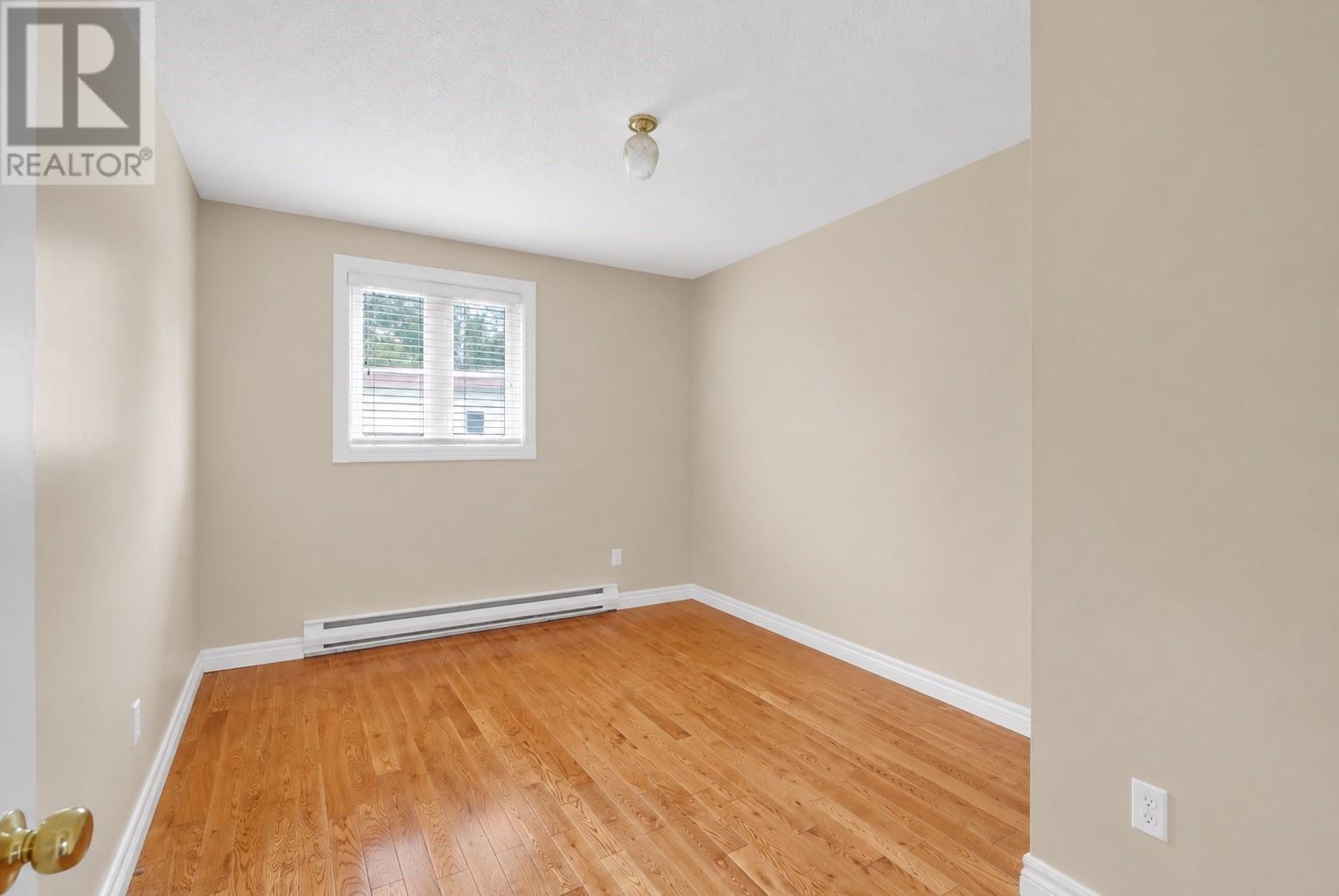 26 Lloyd Crescent, St. John'S, NL