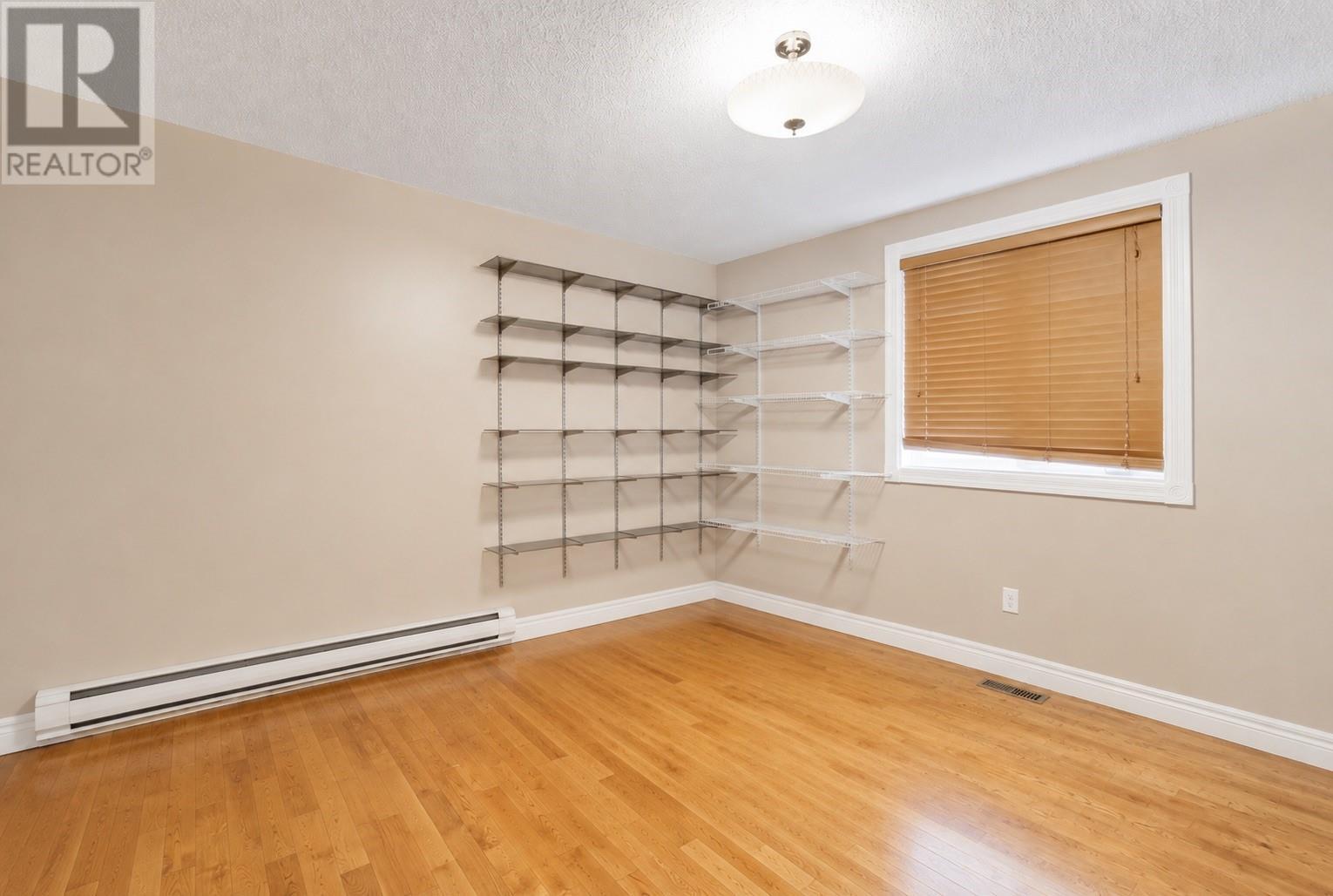 26 Lloyd Crescent, St. John'S, NL