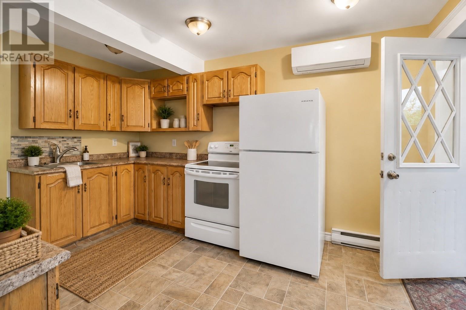 26 Lloyd Crescent, St. John'S, NL