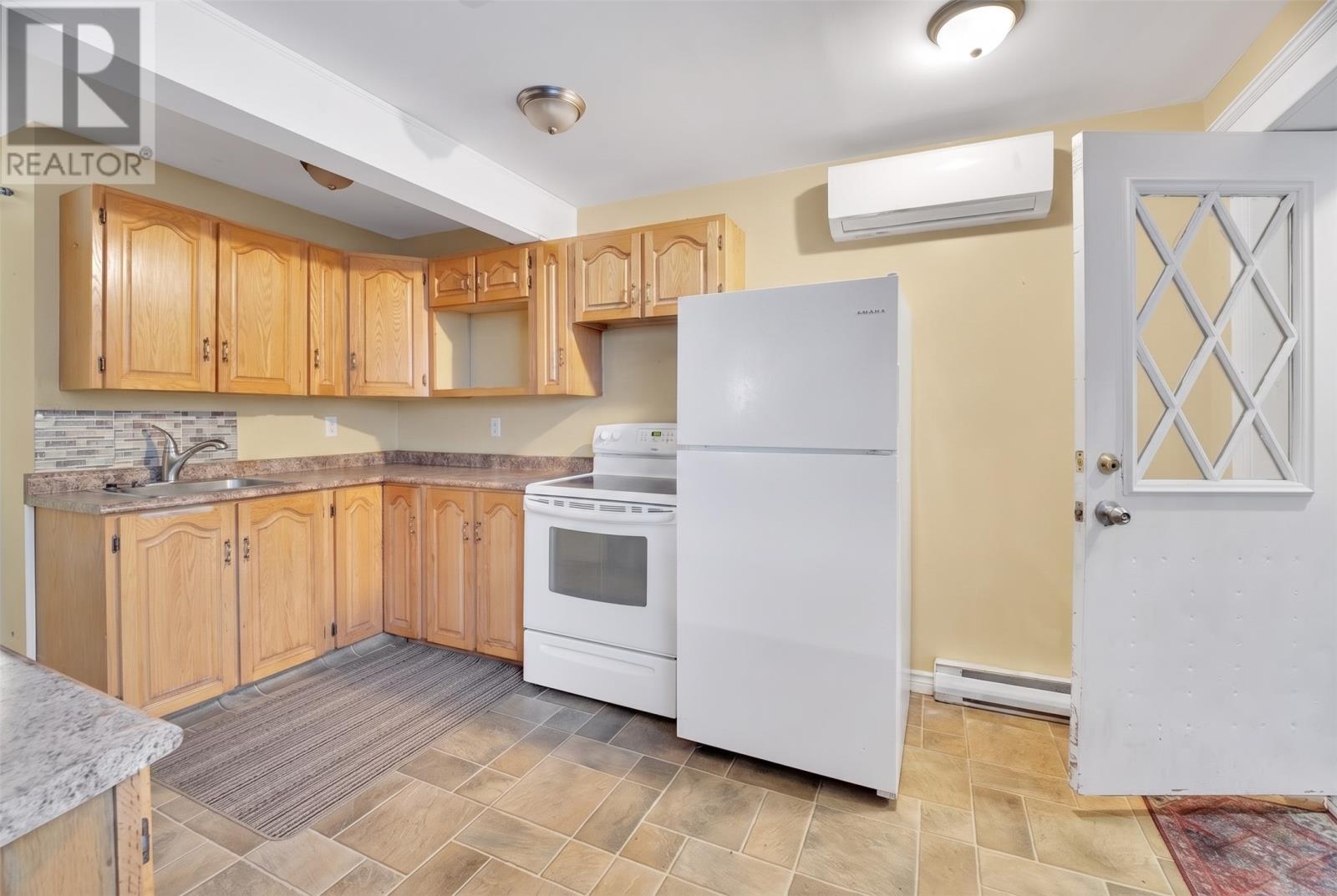26 Lloyd Crescent, St. John'S, NL