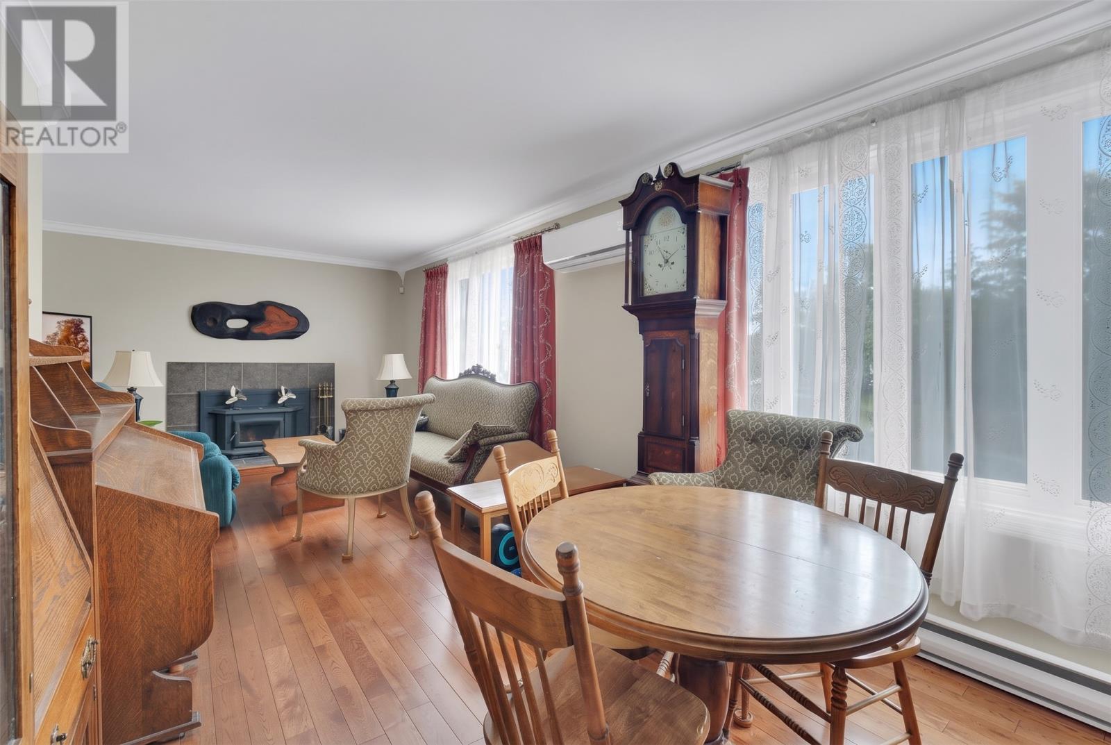 26 Lloyd Crescent, St. John'S, NL