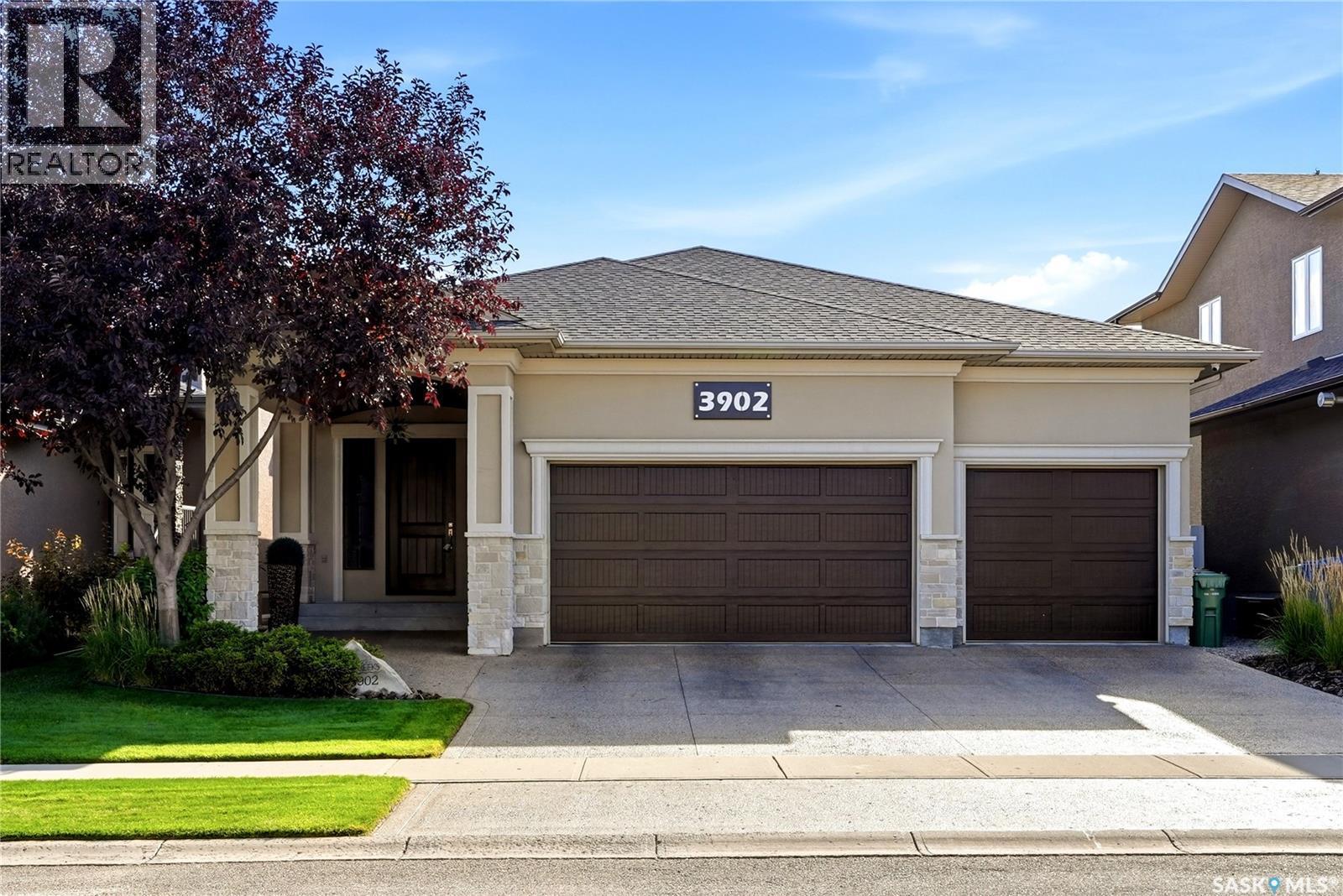 3902 Goldfinch Way, Regina, SK - Outdoor