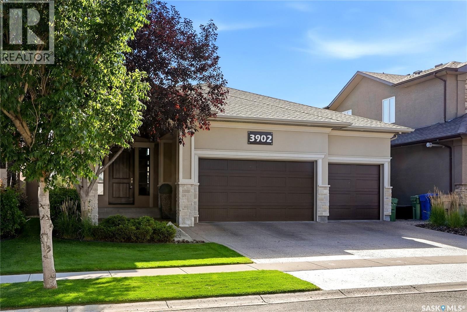 3902 Goldfinch Way, Regina, SK - Outdoor