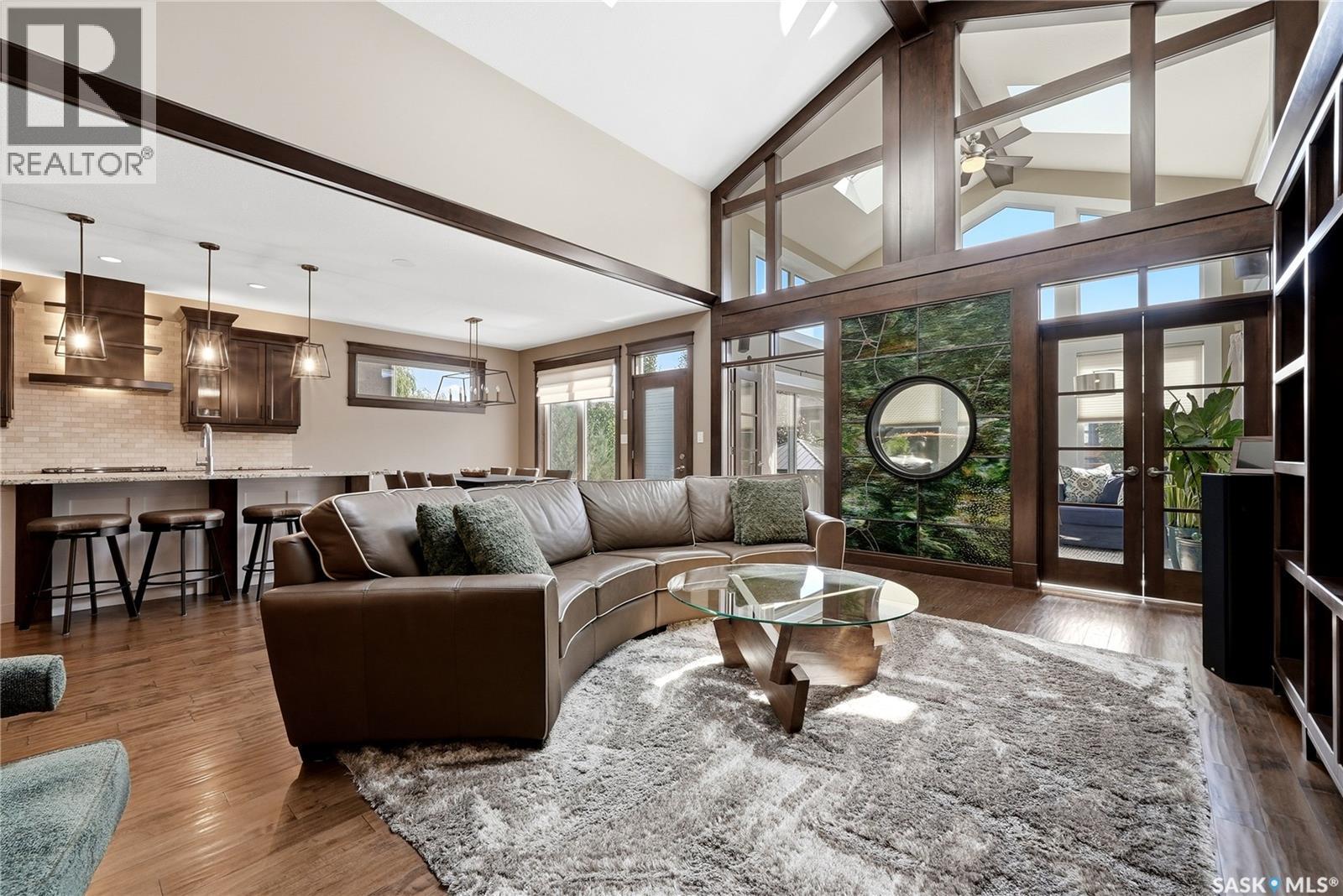 3902 Goldfinch Way, Regina, SK - Indoor Photo Showing Living Room