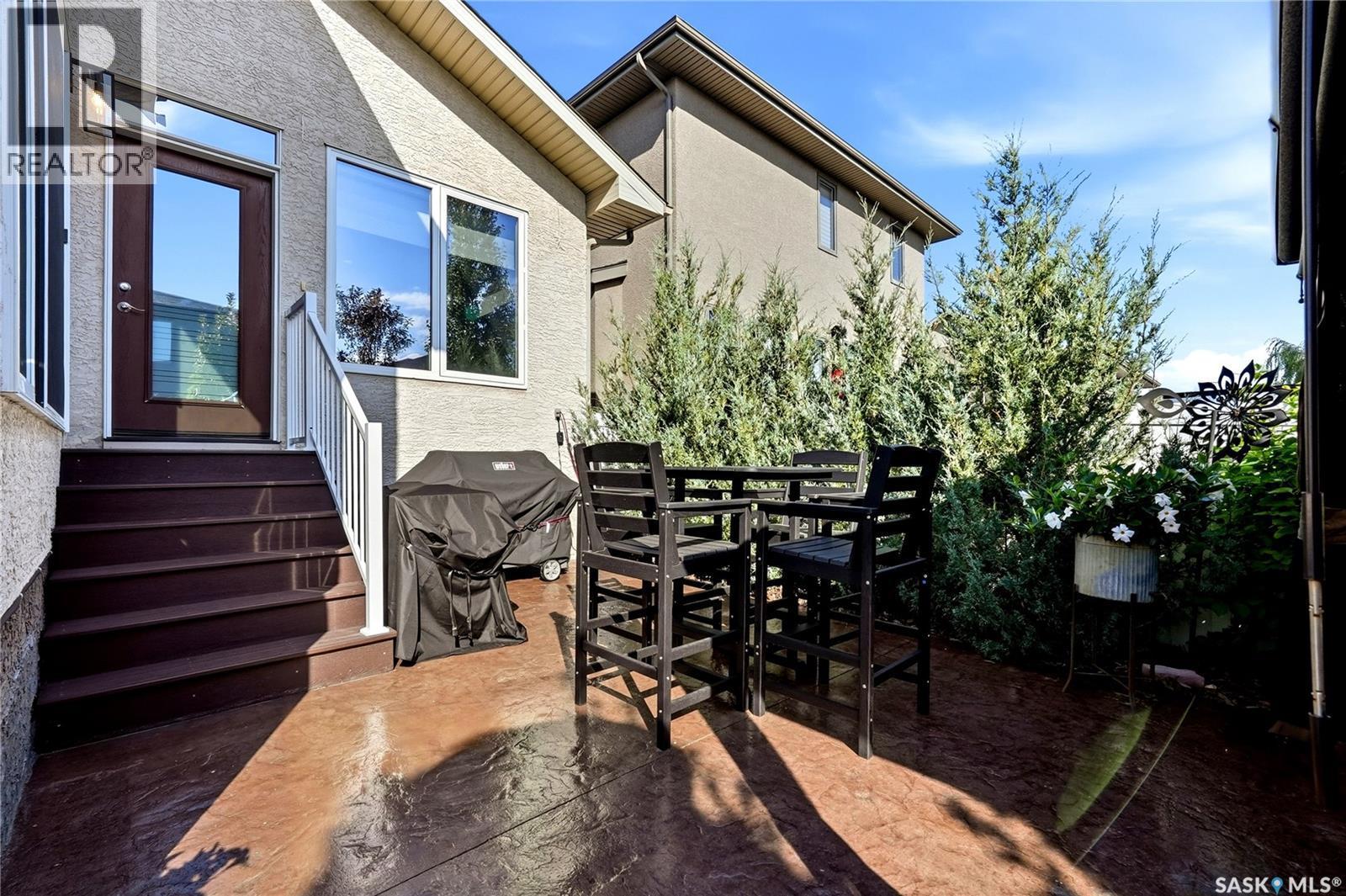 3902 Goldfinch Way, Regina, SK - Outdoor