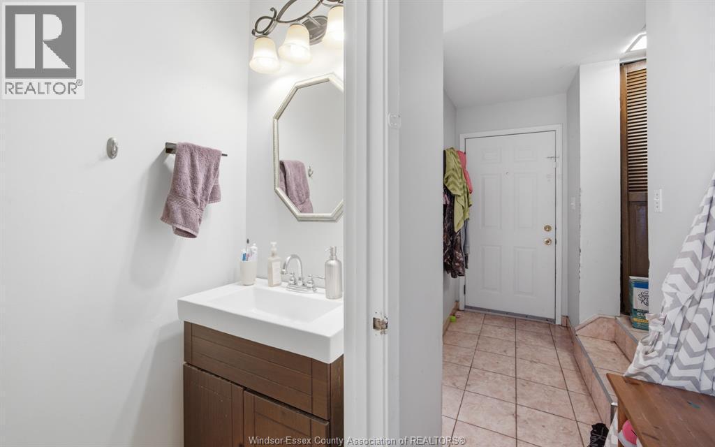 5446 Lassaline Unit# 47, Windsor, ON - Indoor Photo Showing Bathroom