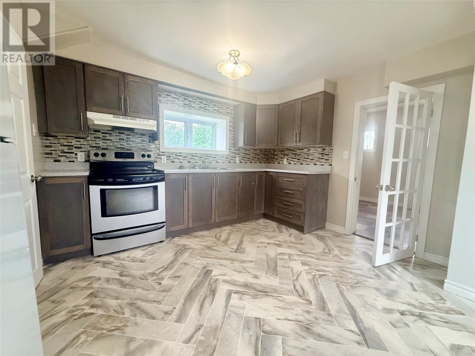 2 Eighteenth Avenue, Grand Falls-Windsor, NL - Indoor Photo Showing Kitchen
