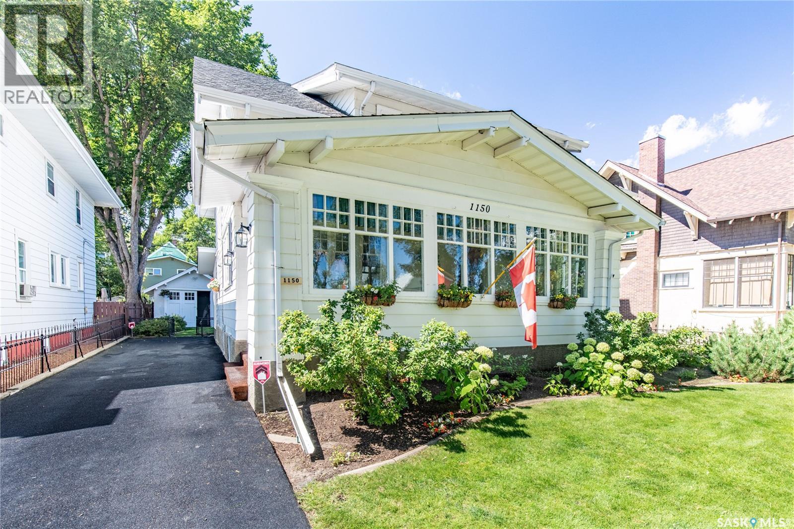 1150 2Nd Avenue Nw, Moose Jaw, SK - Outdoor