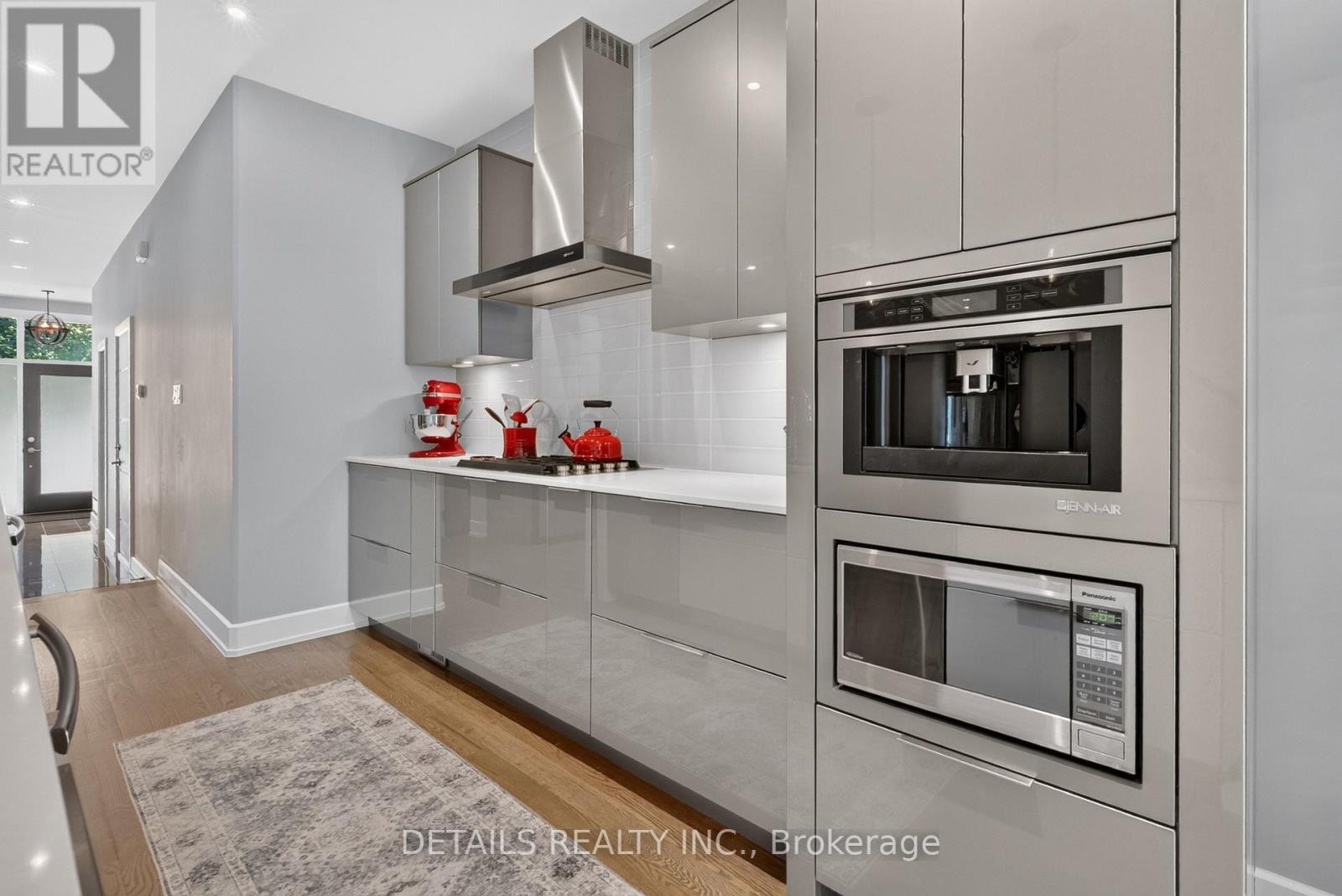 296 Kirchoffer Avenue, Ottawa, ON