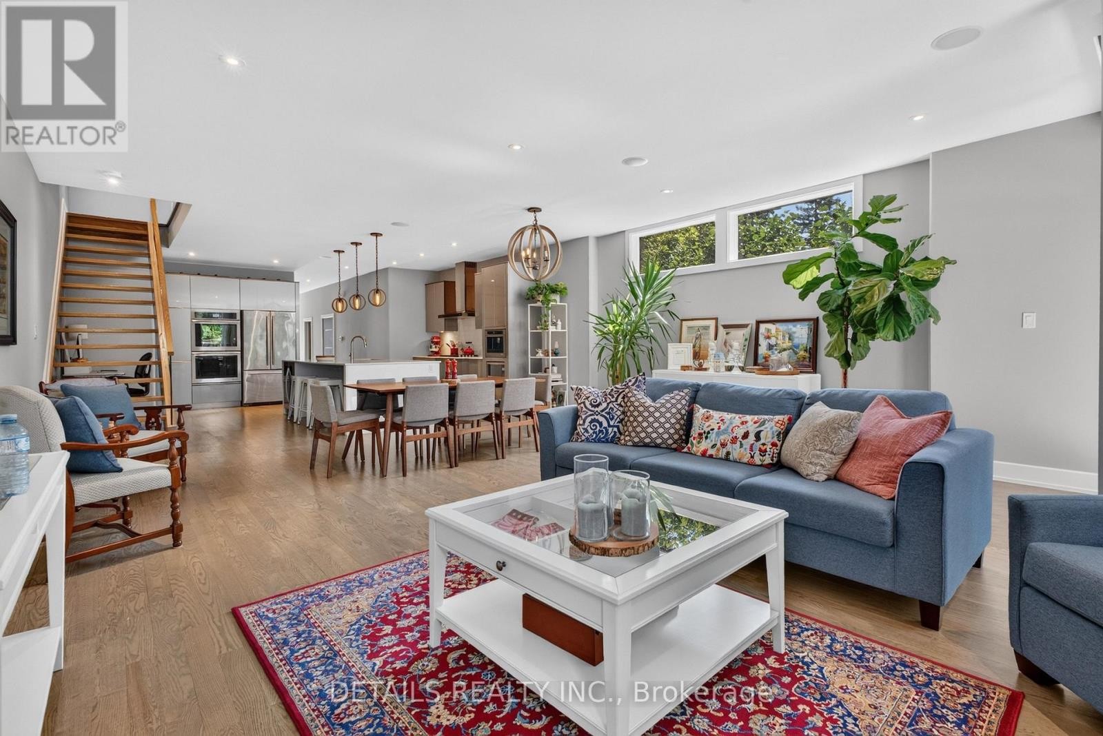 296 Kirchoffer Avenue, Ottawa, ON