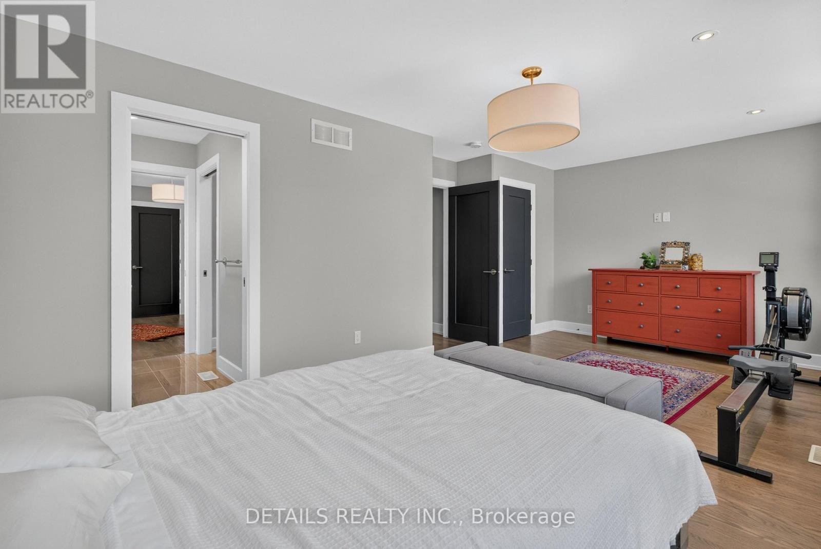 296 Kirchoffer Avenue, Ottawa, ON