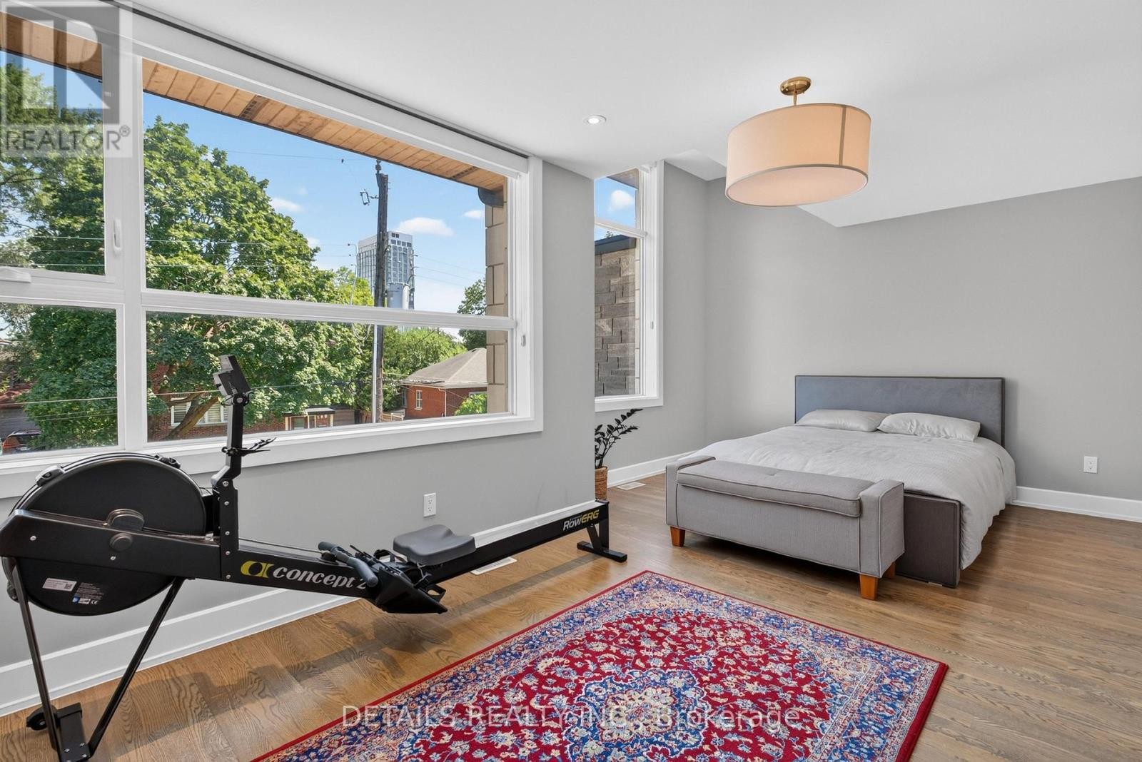 296 Kirchoffer Avenue, Ottawa, ON