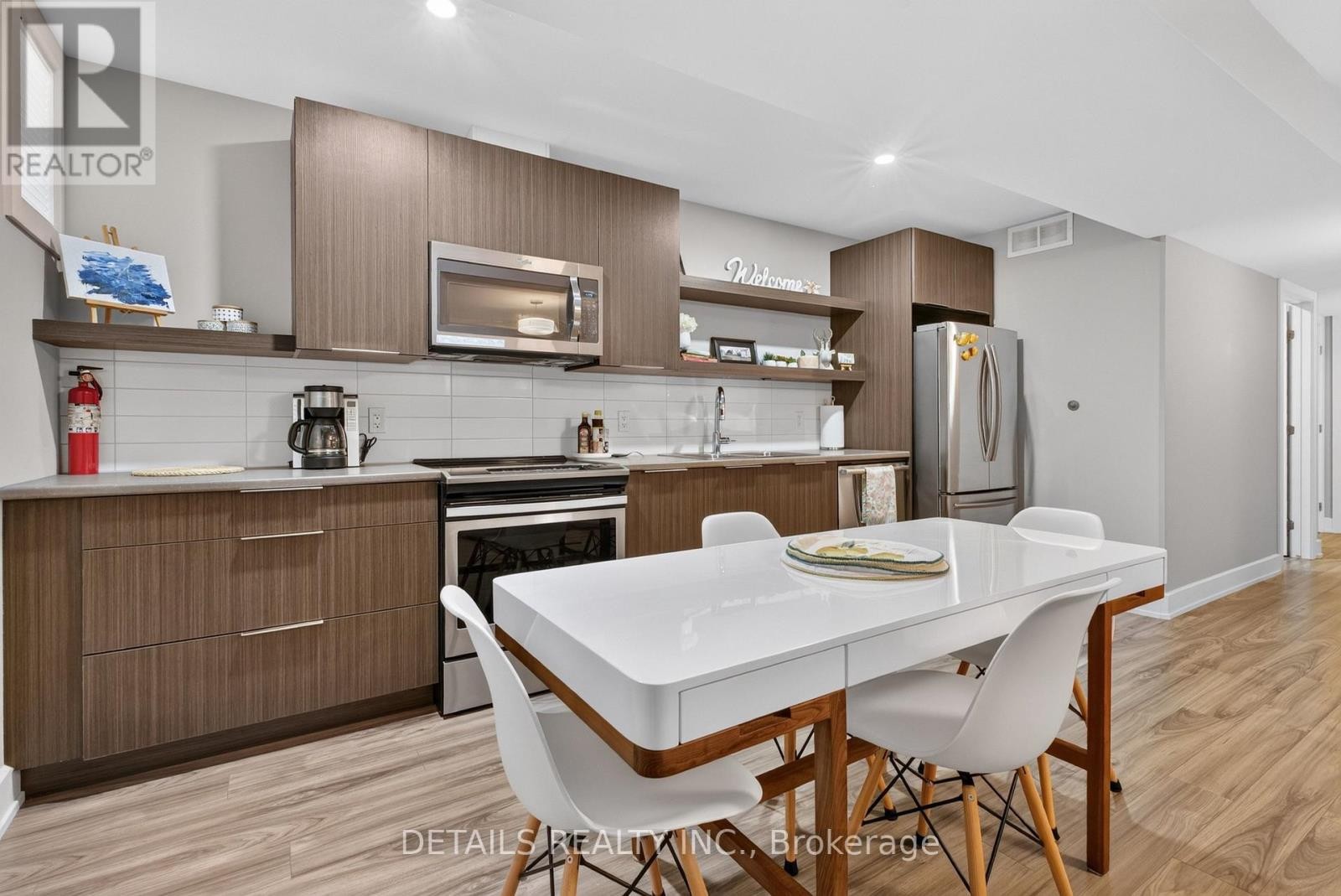296 Kirchoffer Avenue, Ottawa, ON