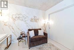 Spacious 2nd Bedroom W Huge Closet - 