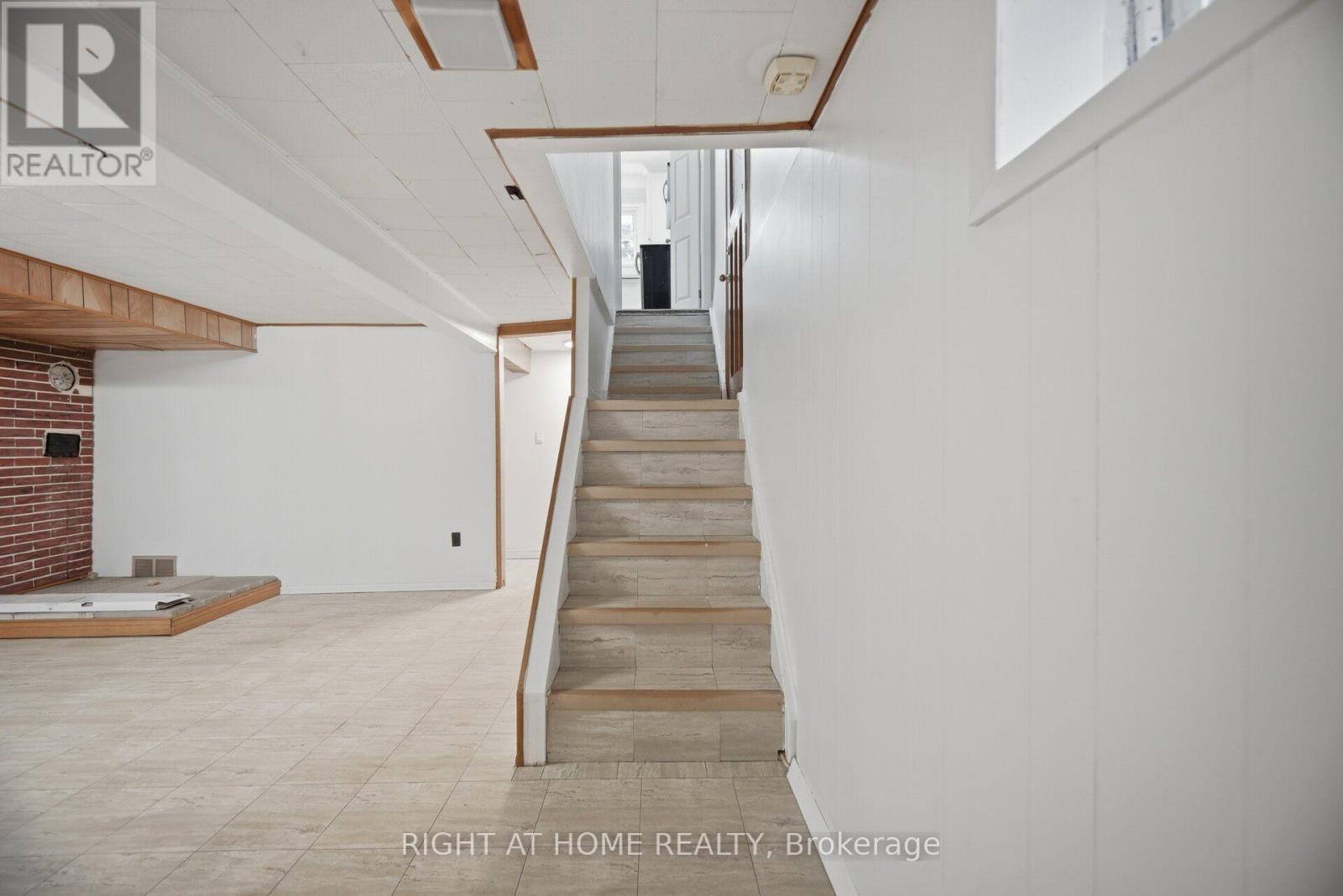 36 Rushley Drive, Toronto, ON - Photo Showing Other Room