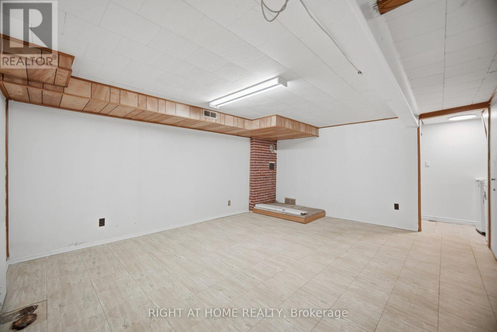 36 Rushley Drive, Toronto, ON - Indoor Photo Showing Other Room