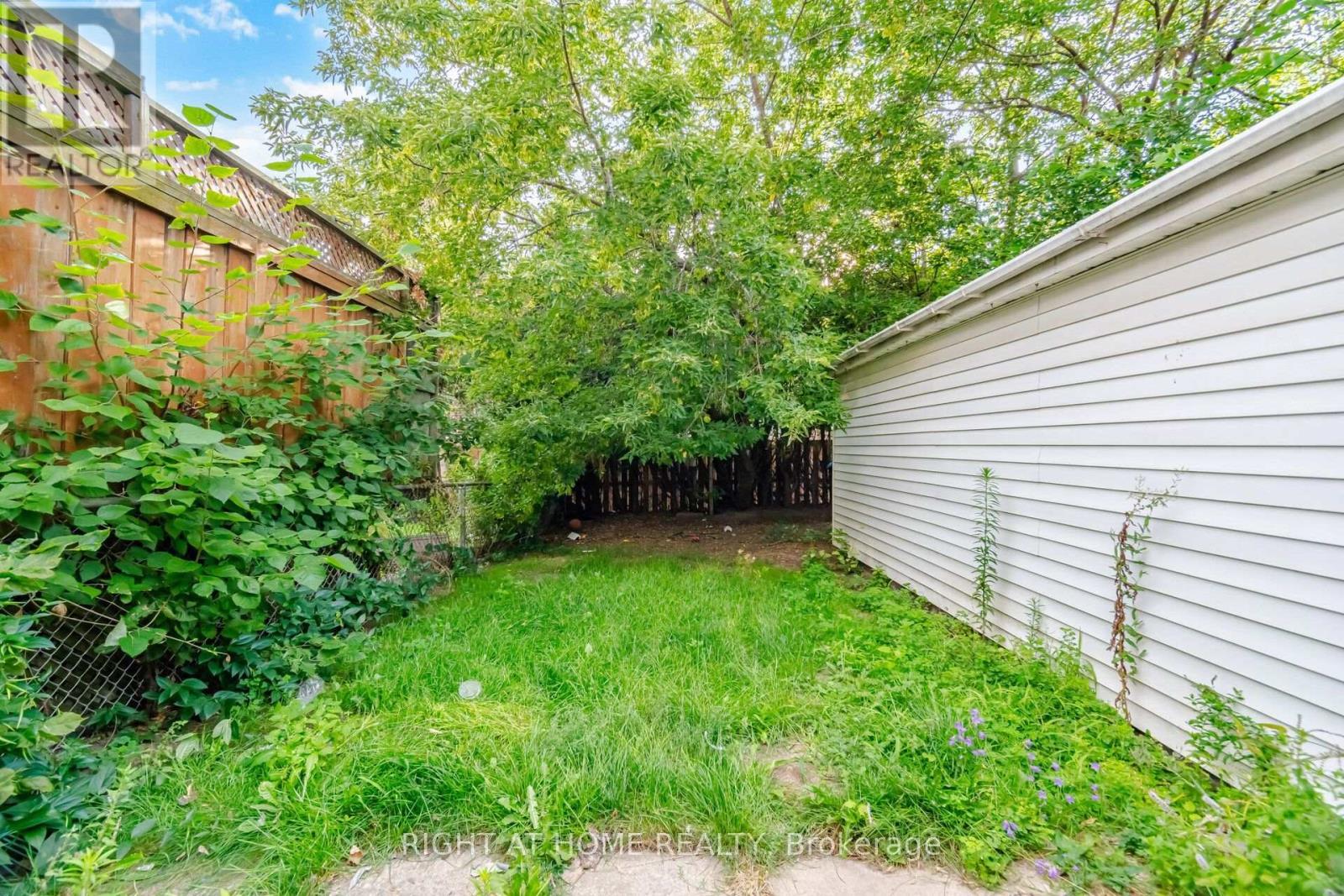 36 Rushley Drive, Toronto, ON - Outdoor