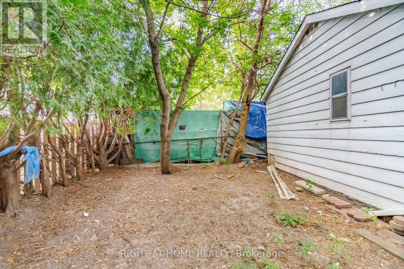 36 Rushley Drive, Toronto, ON - Outdoor