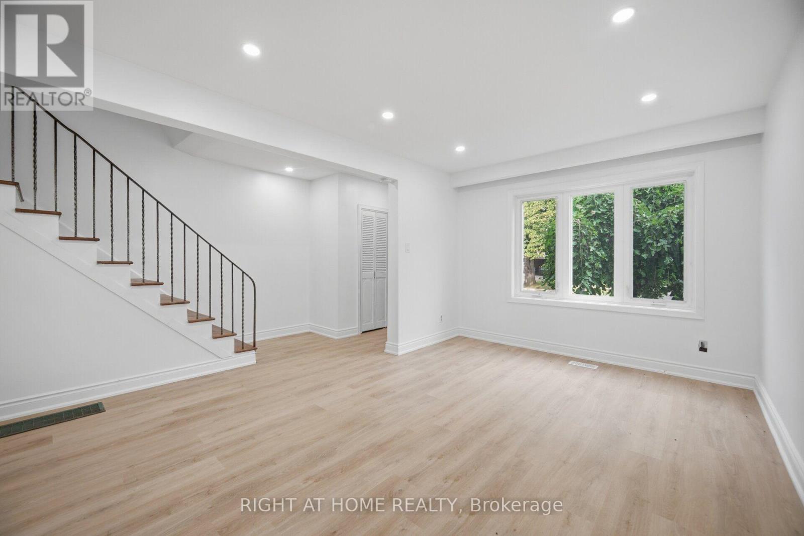 36 Rushley Drive, Toronto, ON - Indoor Photo Showing Other Room