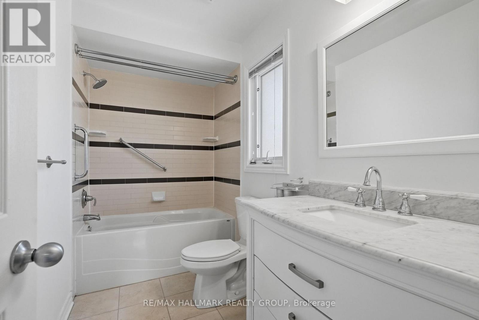 30 Rowe Drive, Ottawa, ON - Indoor Photo Showing Bathroom