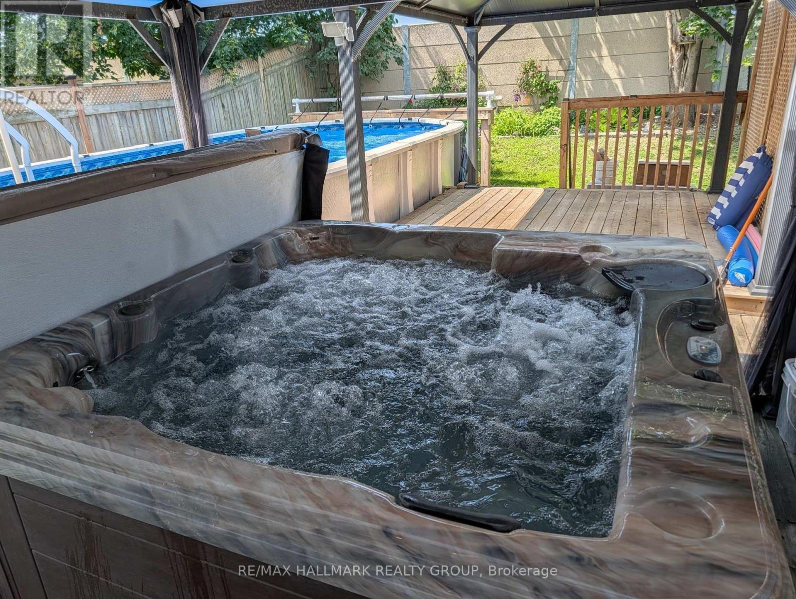 30 Rowe Drive, Ottawa, ON - Outdoor With Above Ground Pool