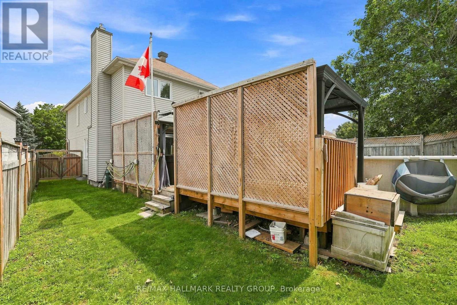 30 Rowe Drive, Ottawa, ON - Outdoor With Exterior