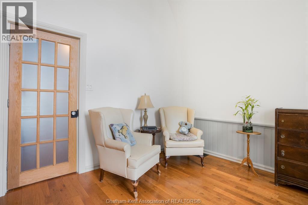203 Mcintyre Street, Dutton, ON - Indoor