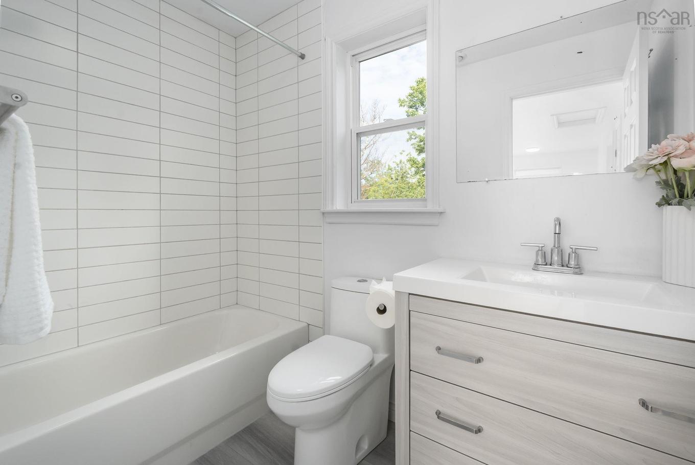 68 Seth Aaron Drive, Halifax, NS - Indoor Photo Showing Bathroom