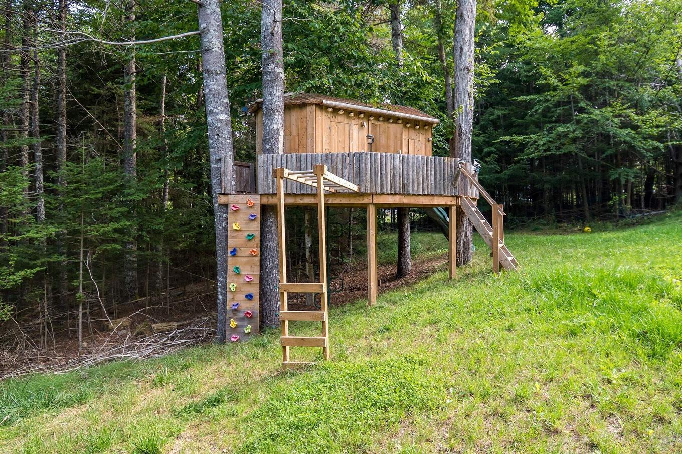 68 Seth Aaron Drive, Halifax, NS - Outdoor With Deck Patio Veranda
