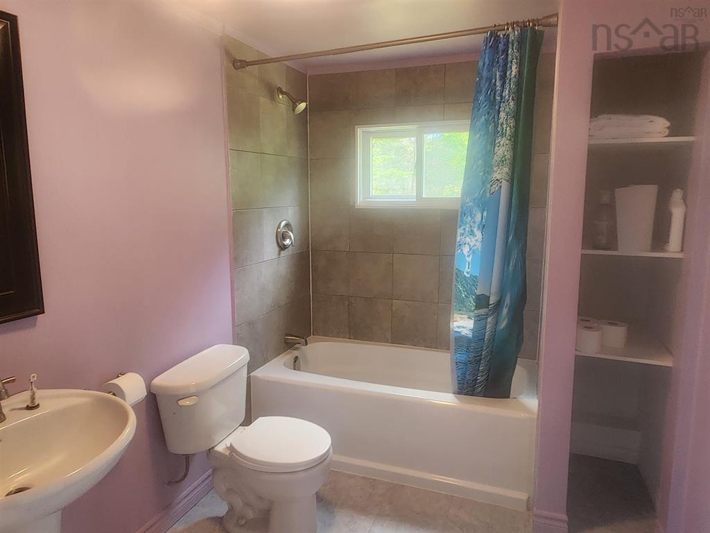 2403 West Ship Harbour Road, Owls Head, NS