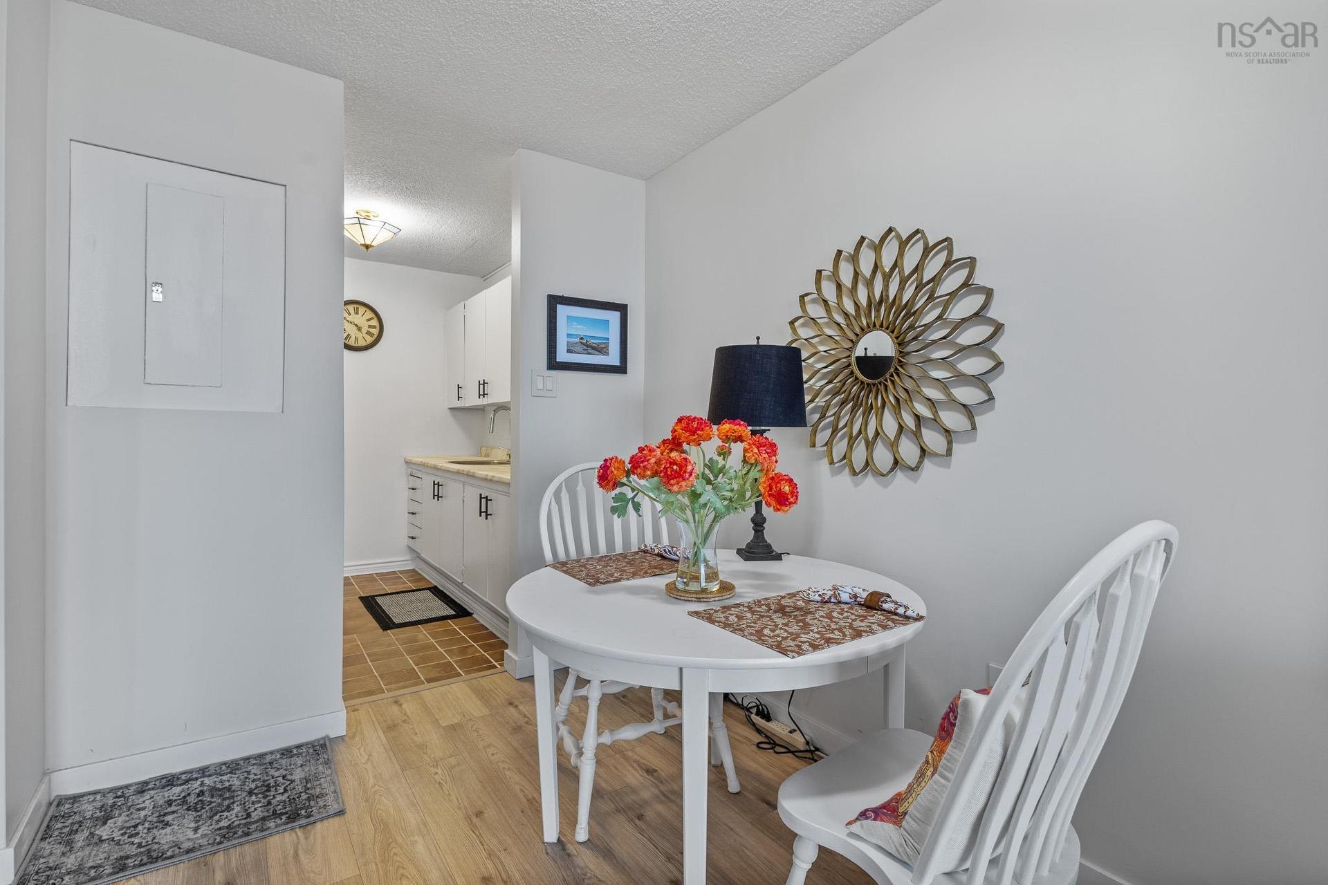 1002 5572 North Ridge Road, Halifax, NS - Indoor Photo Showing Dining Room