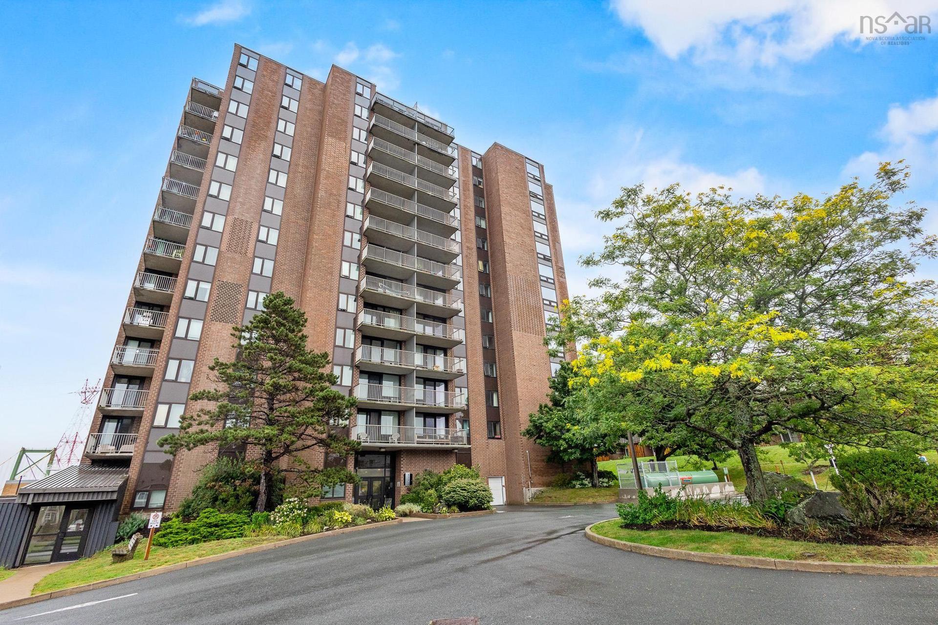 1002 5572 North Ridge Road, Halifax, NS - Outdoor With Balcony With Facade