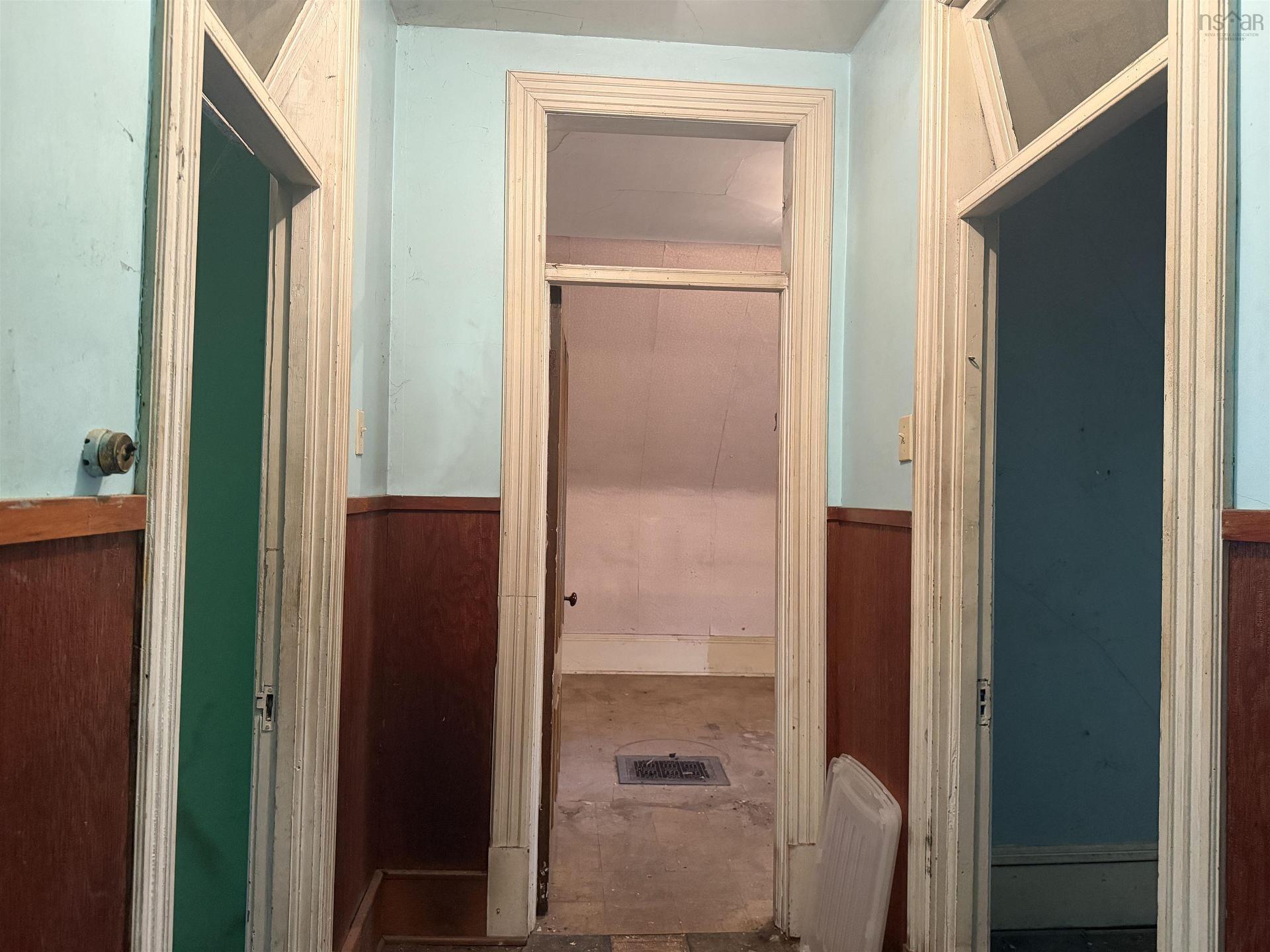 280 Marsh Street, New Glasgow, NS - Indoor