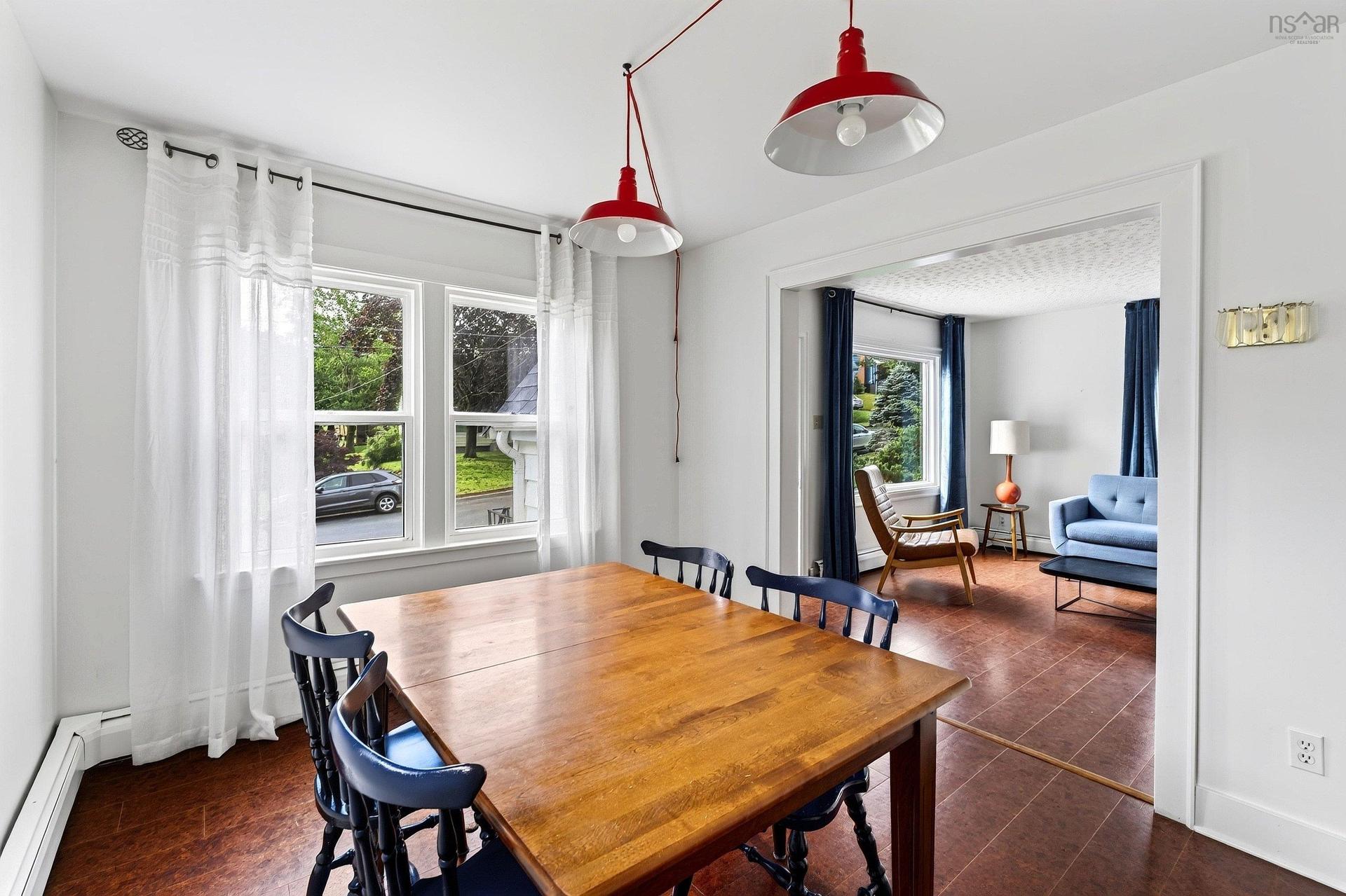1 Piers Avenue, Fairmount, NS - Indoor Photo Showing Dining Room