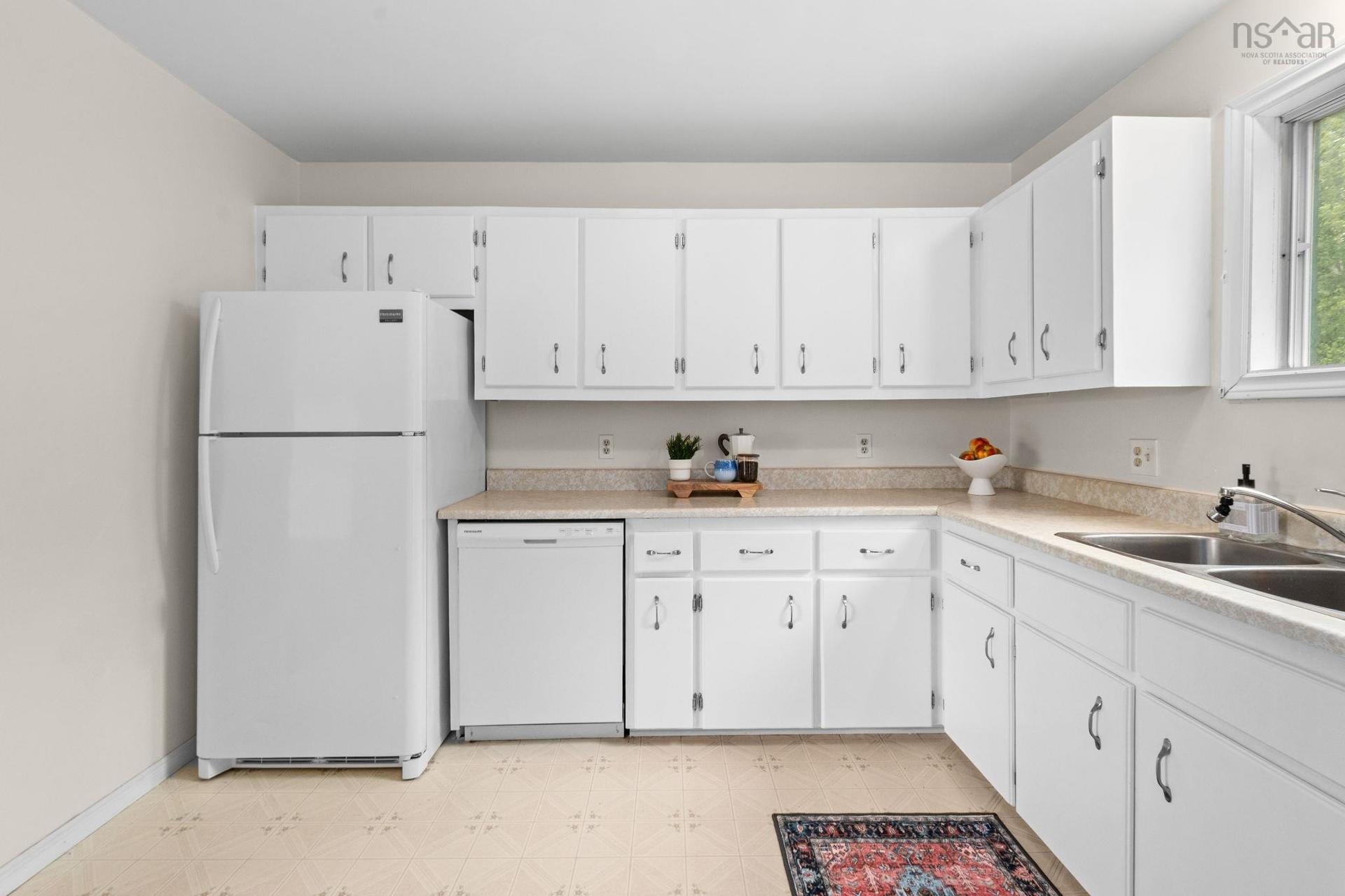 1B Smith Avenue, Cole Harbour, NS - Indoor Photo Showing Kitchen With Double Sink