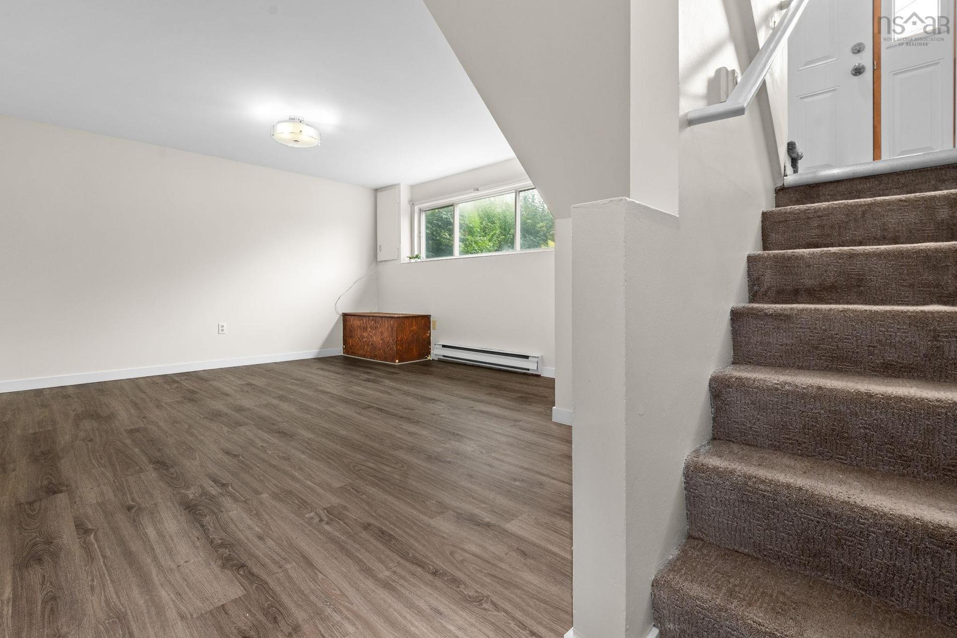 1B Smith Avenue, Cole Harbour, NS - Indoor Photo Showing Other Room