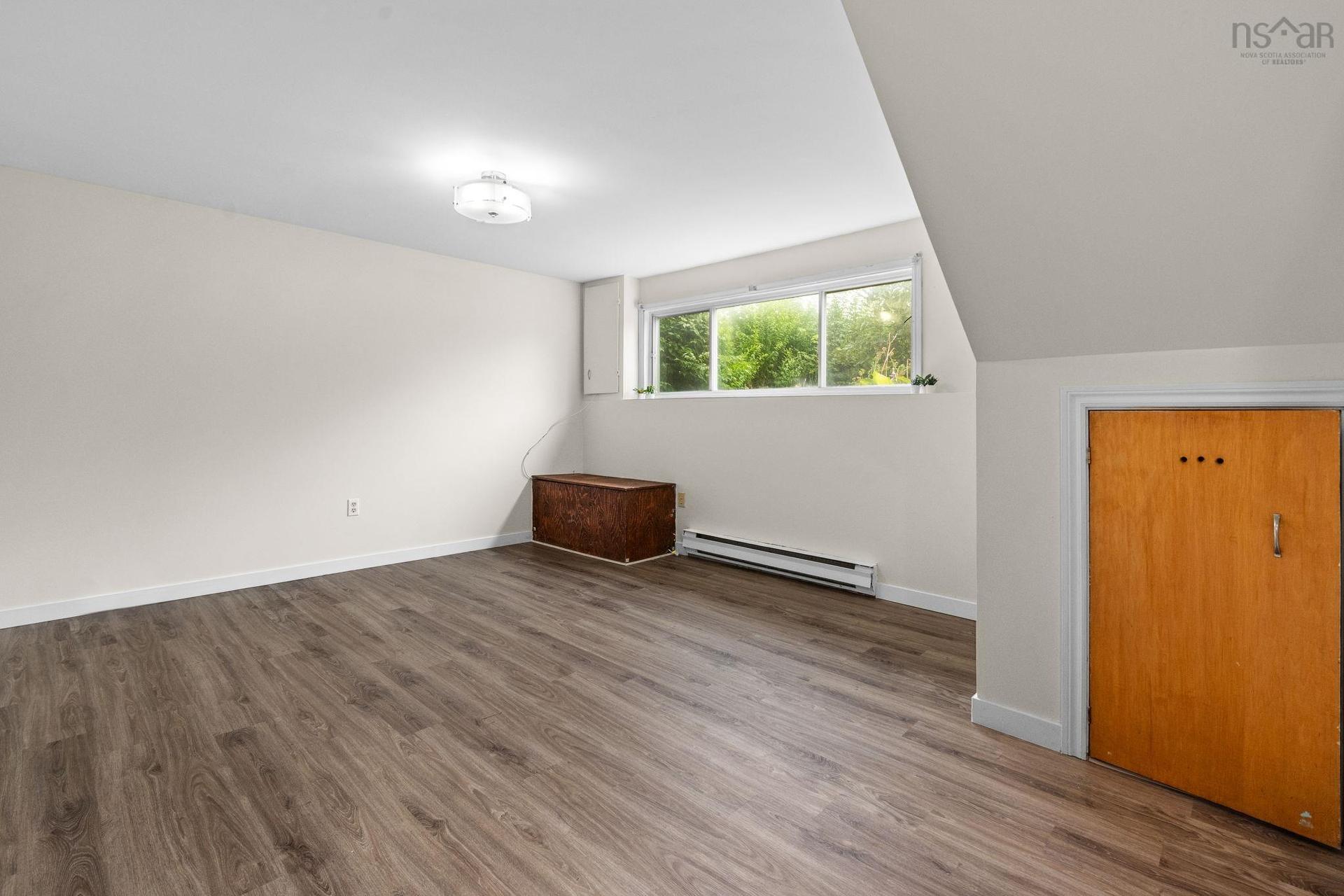 1B Smith Avenue, Cole Harbour, NS - Indoor Photo Showing Other Room