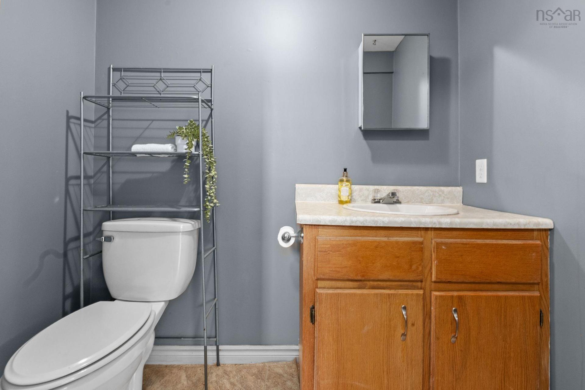 1B Smith Avenue, Cole Harbour, NS - Indoor Photo Showing Bathroom