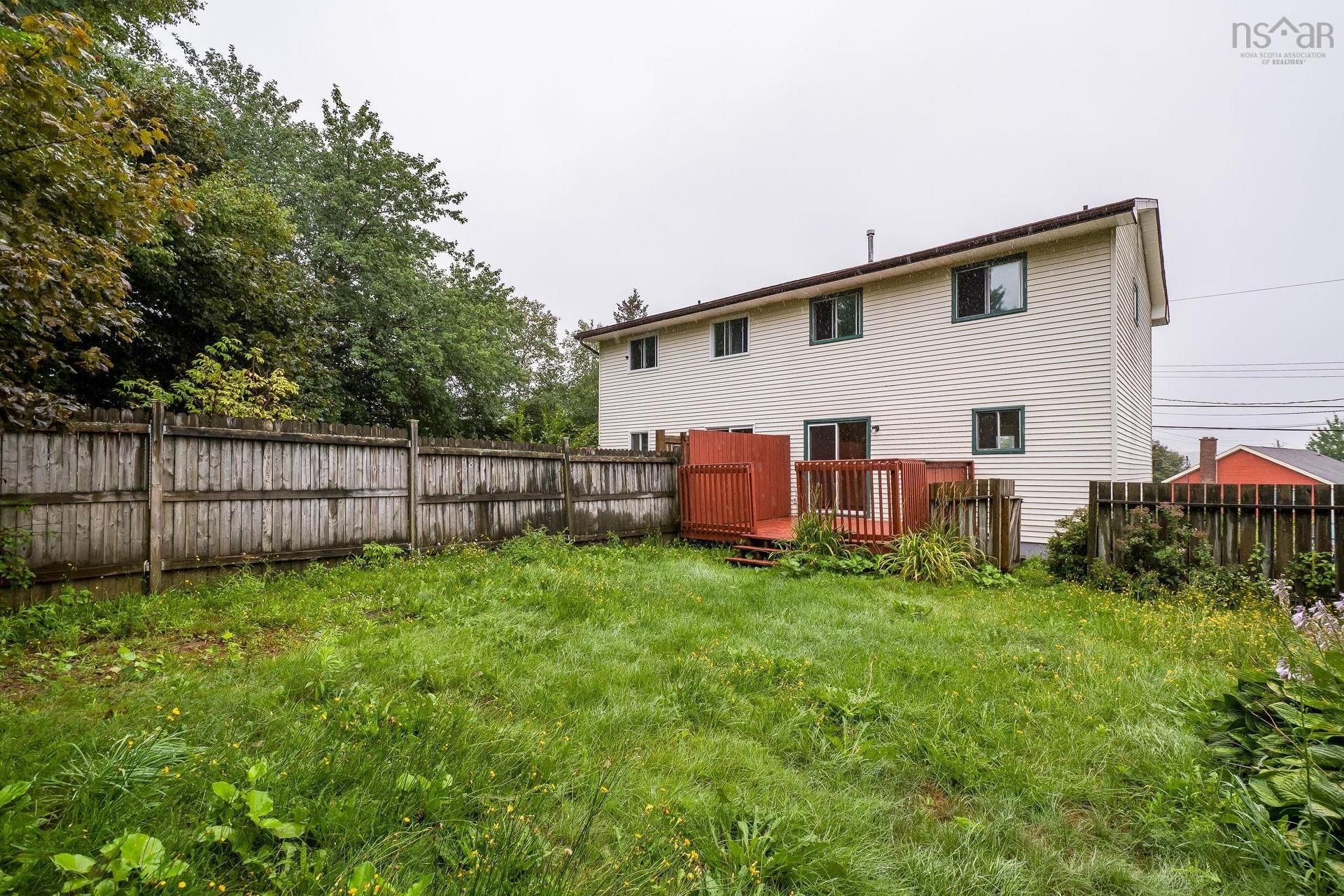 1B Smith Avenue, Cole Harbour, NS - Outdoor