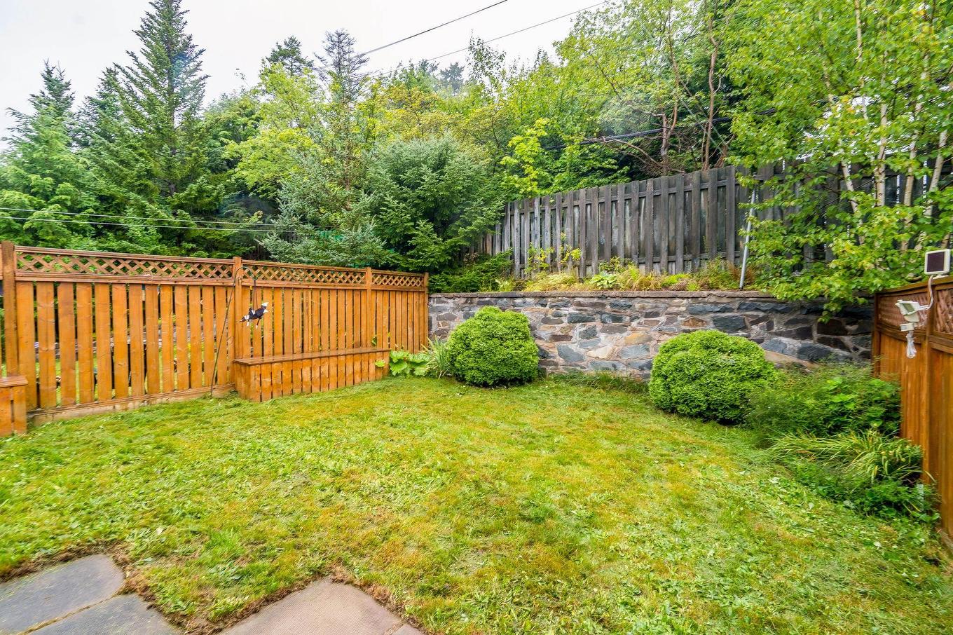 142 Stoneybrook Court, Halifax, NS - Outdoor