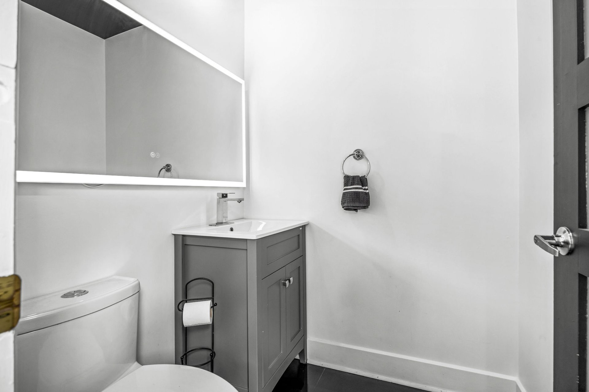 Salle d'eau - 11 Rue Albert-Perron, Saint-Mathias-Sur-Richelieu, QC - Indoor Photo Showing Bathroom