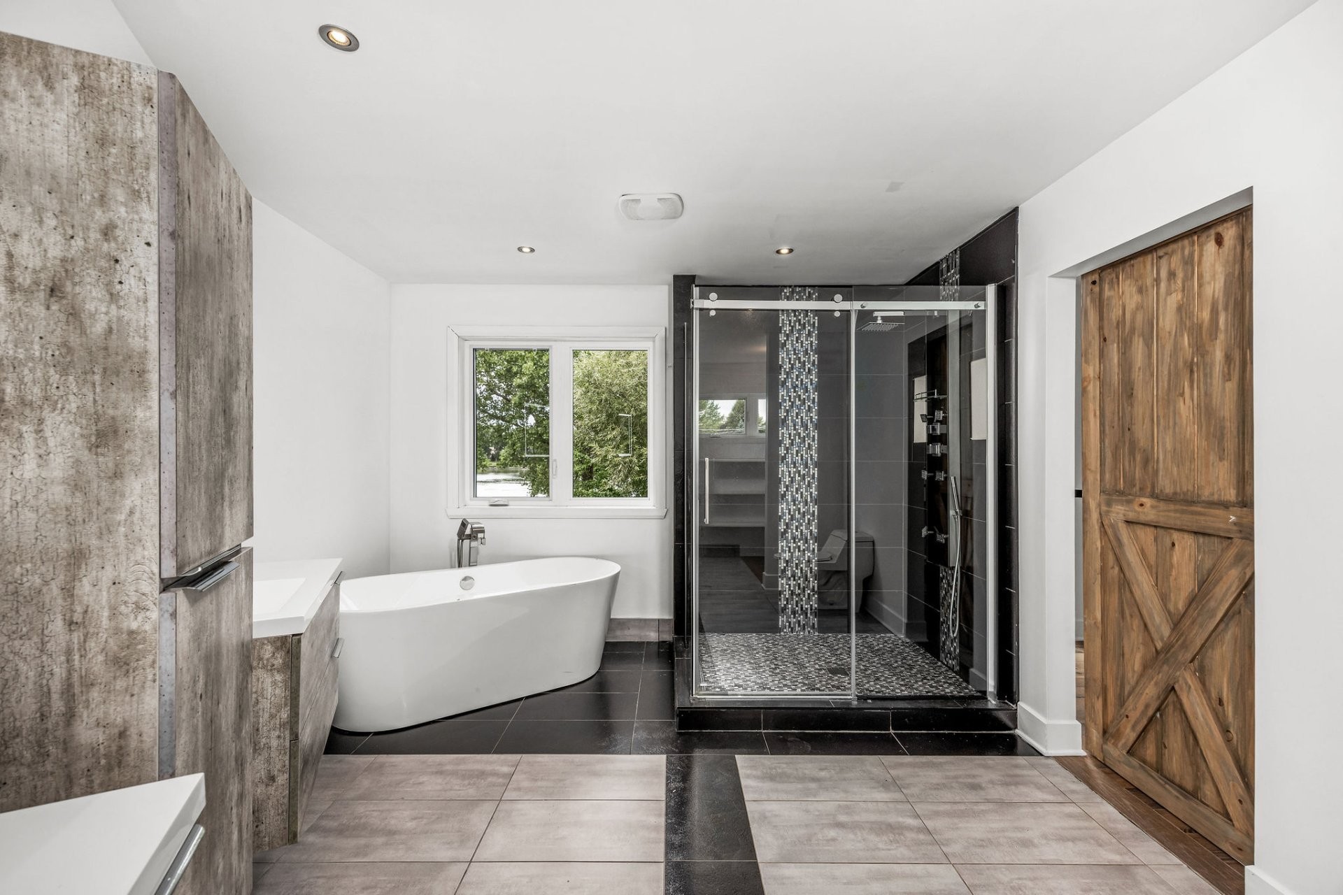 Salle de bains - 11 Rue Albert-Perron, Saint-Mathias-Sur-Richelieu, QC - Indoor Photo Showing Bathroom