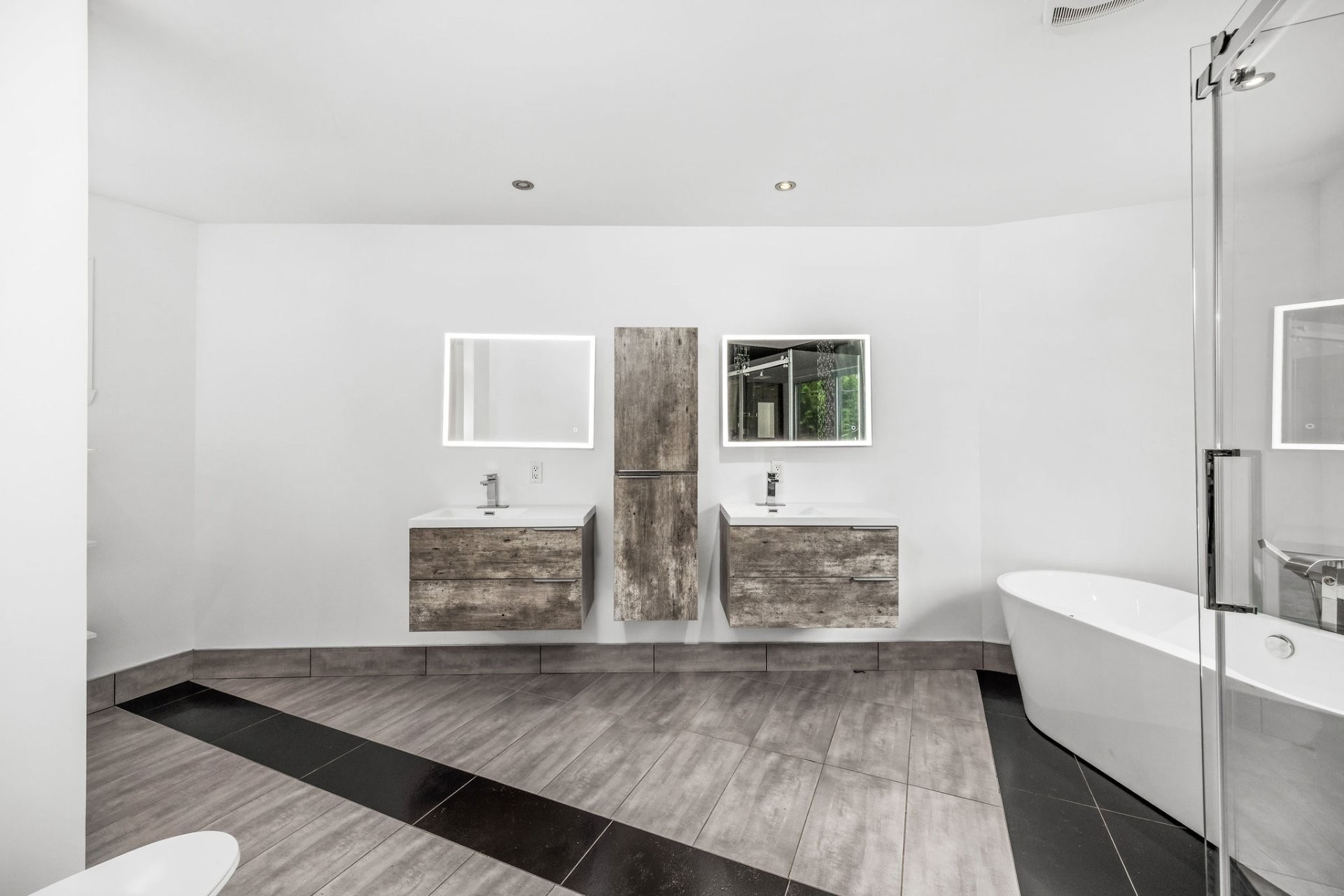 Salle de bains - 11 Rue Albert-Perron, Saint-Mathias-Sur-Richelieu, QC - Indoor Photo Showing Bathroom