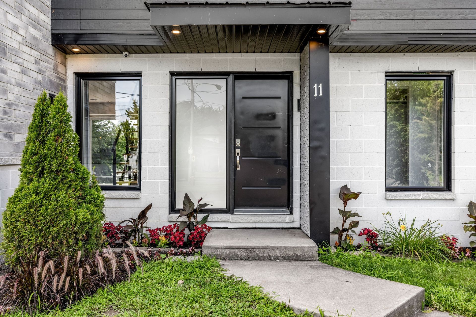 Façade - 11 Rue Albert-Perron, Saint-Mathias-Sur-Richelieu, QC - Outdoor