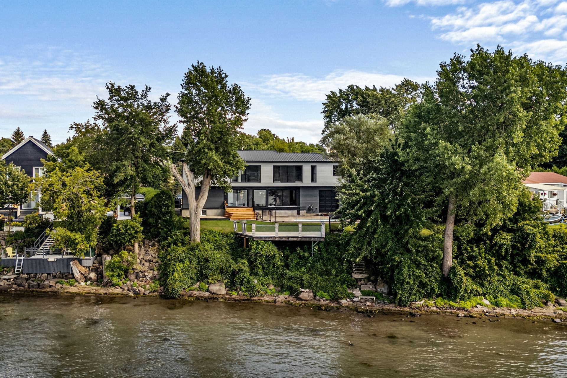 Face arrière - 11 Rue Albert-Perron, Saint-Mathias-Sur-Richelieu, QC - Outdoor With Body Of Water