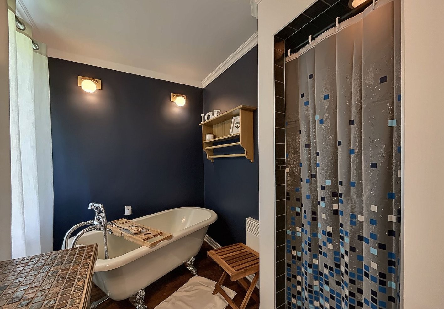 Bathroom - 120 Rue St-Joachim, L'Assomption, QC - Indoor
