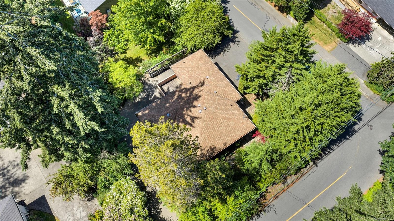 6182 Grieve Rd, Duncan, BC