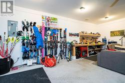 Detached Garage (Boot Dryer Included) -